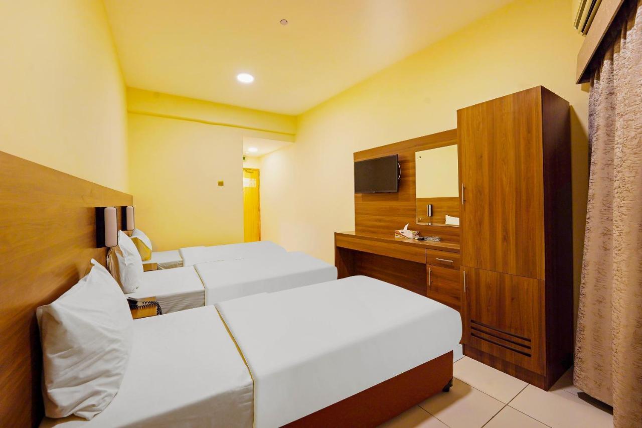 Oyo 925 Emirates Hotel 두바이 외부 사진