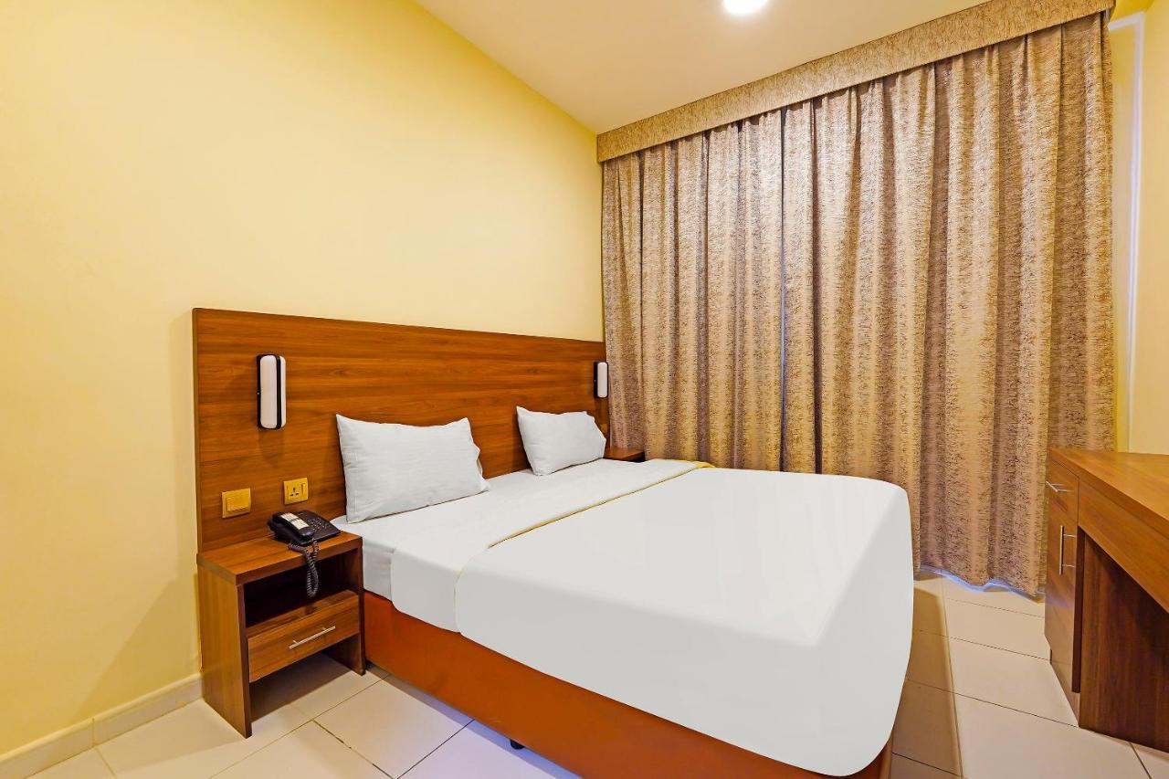 Oyo 925 Emirates Hotel 두바이 외부 사진