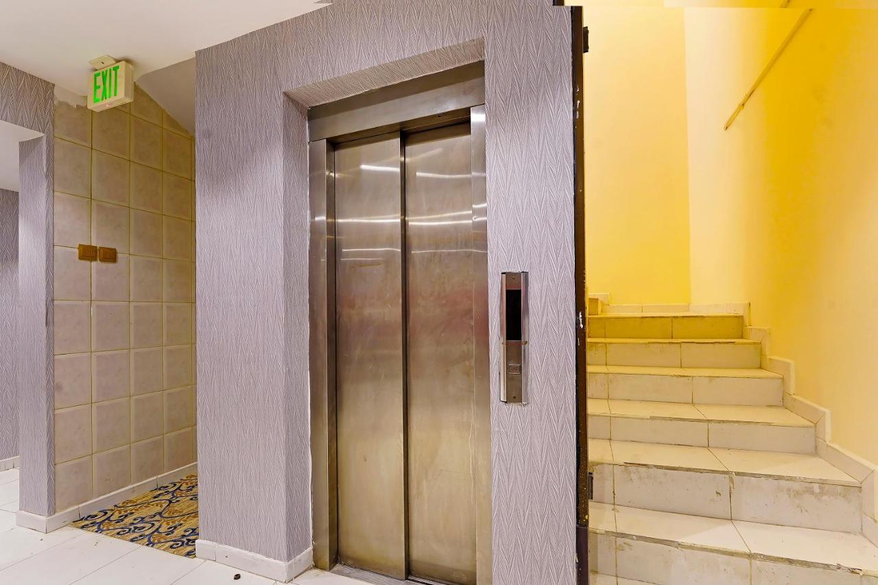 Oyo 925 Emirates Hotel 두바이 외부 사진