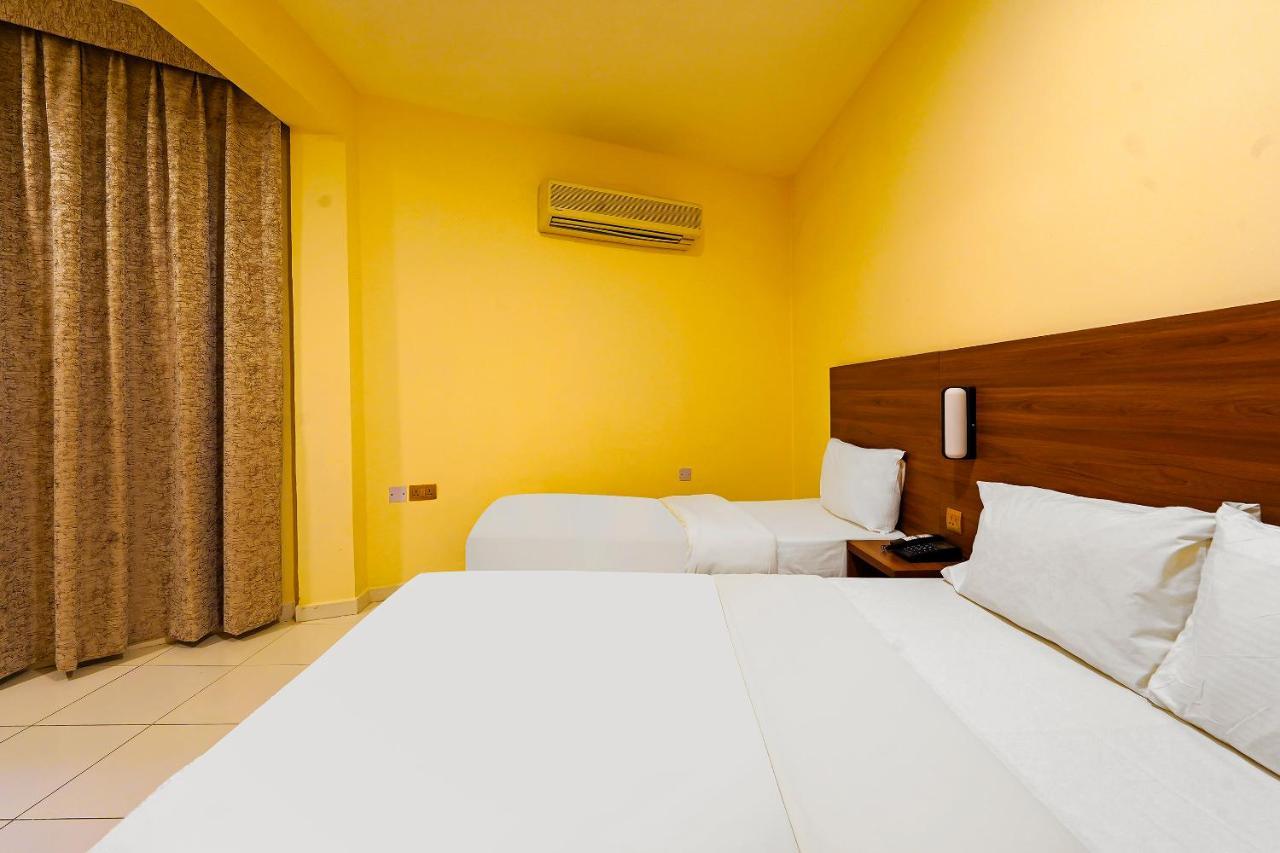 Oyo 925 Emirates Hotel 두바이 외부 사진